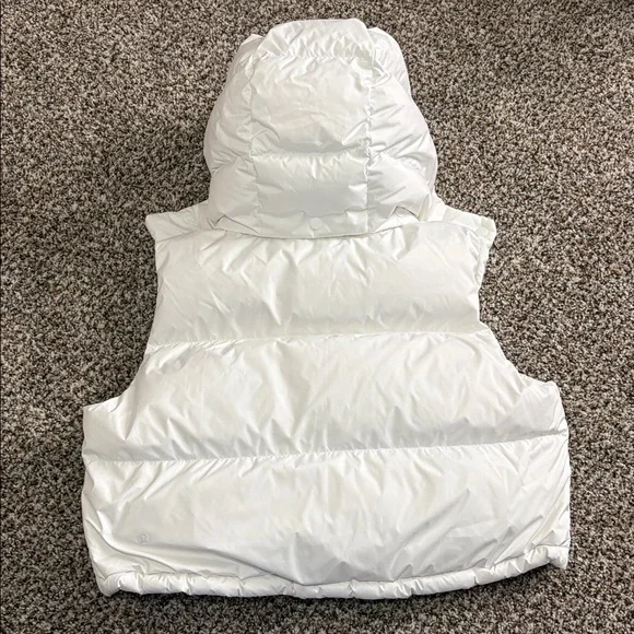 NEW Lululemon Wunder Puff Super Cropped Vest White size 8 - Picture 11 of 11